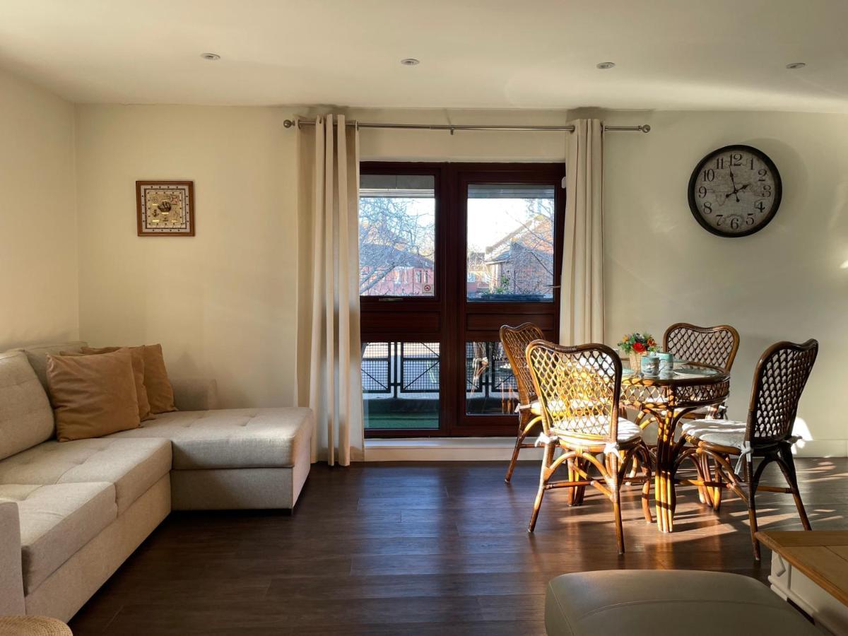 St Georges Balcony Suite With Parking بورتسماوث المظهر الخارجي الصورة