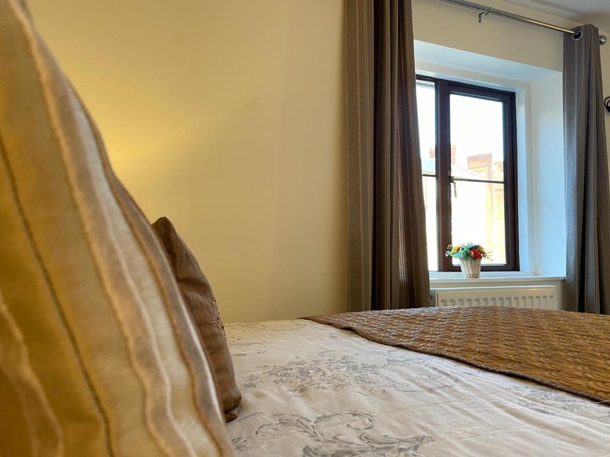 St Georges Balcony Suite With Parking بورتسماوث المظهر الخارجي الصورة