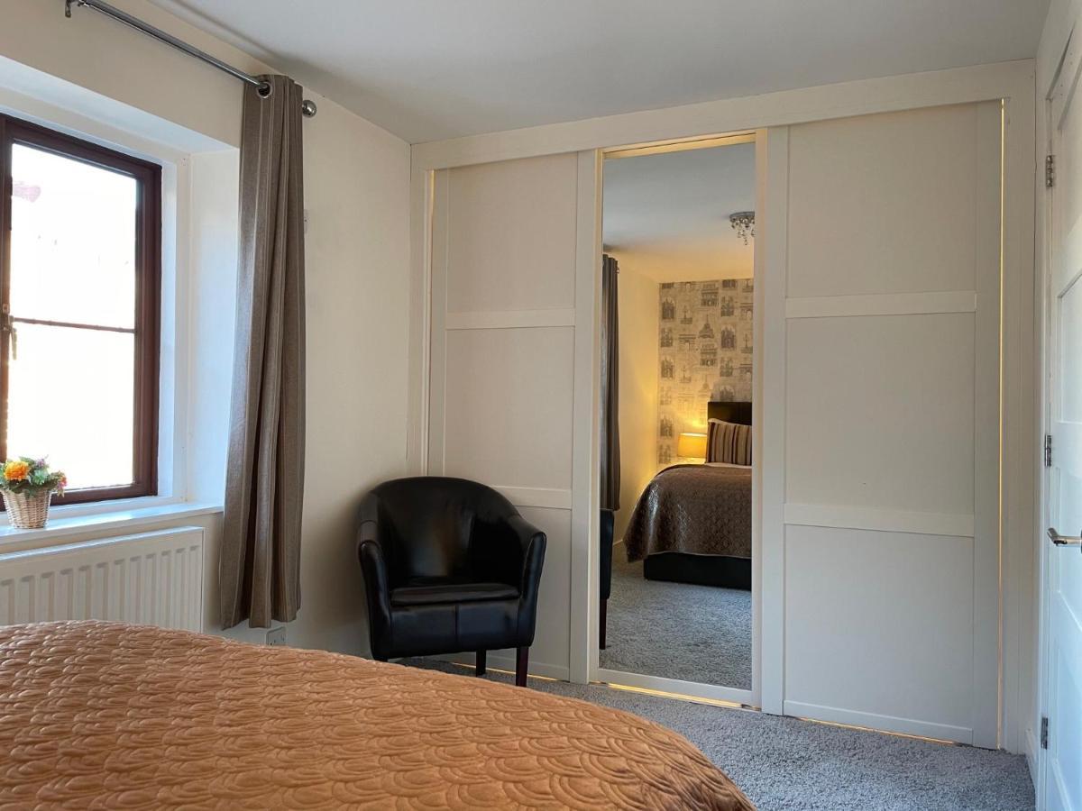 St Georges Balcony Suite With Parking بورتسماوث المظهر الخارجي الصورة
